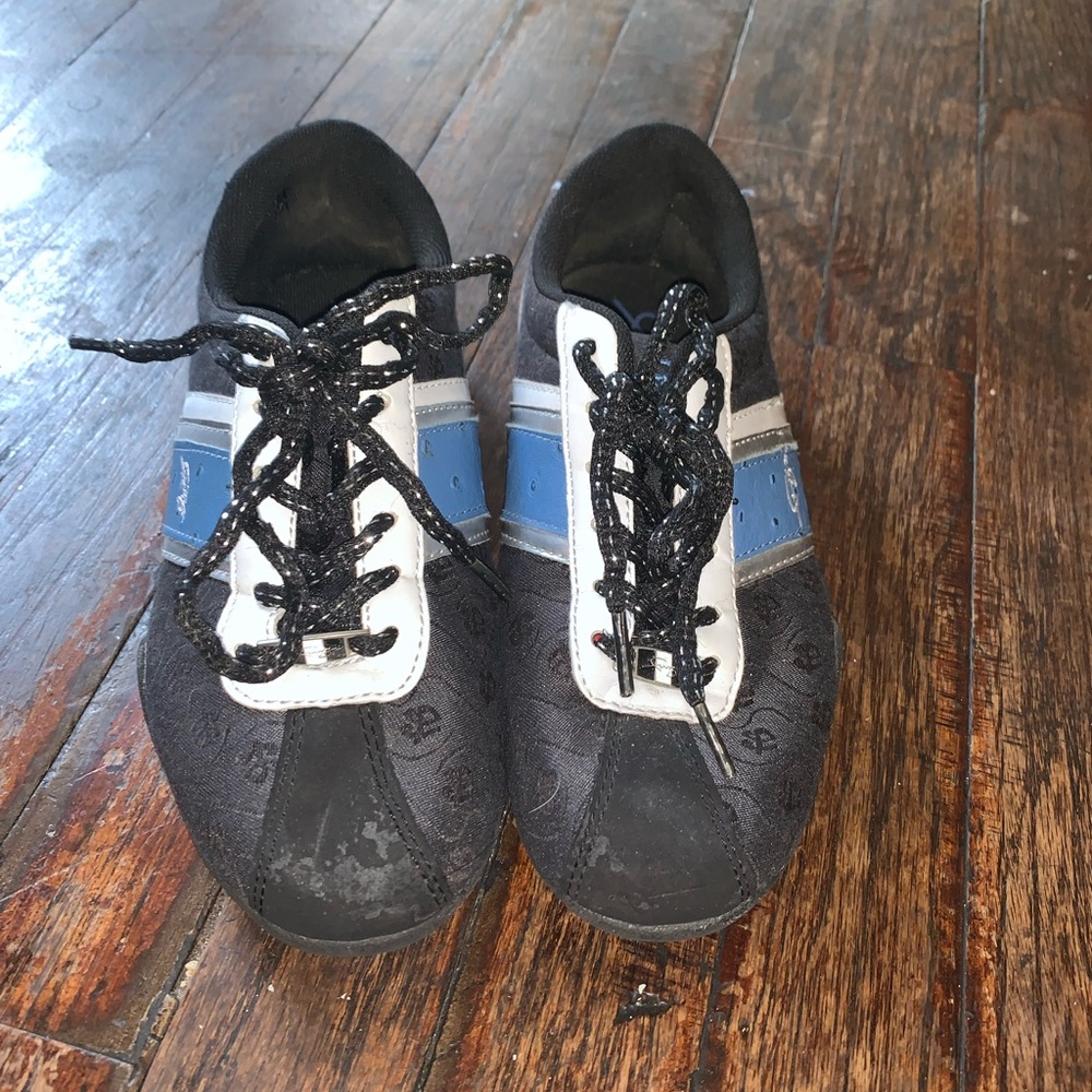 FUBU black white blue shoes size 6